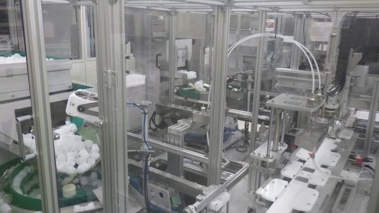 ボトル液充填装置