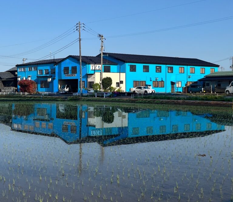 外観写真(田んぼ）